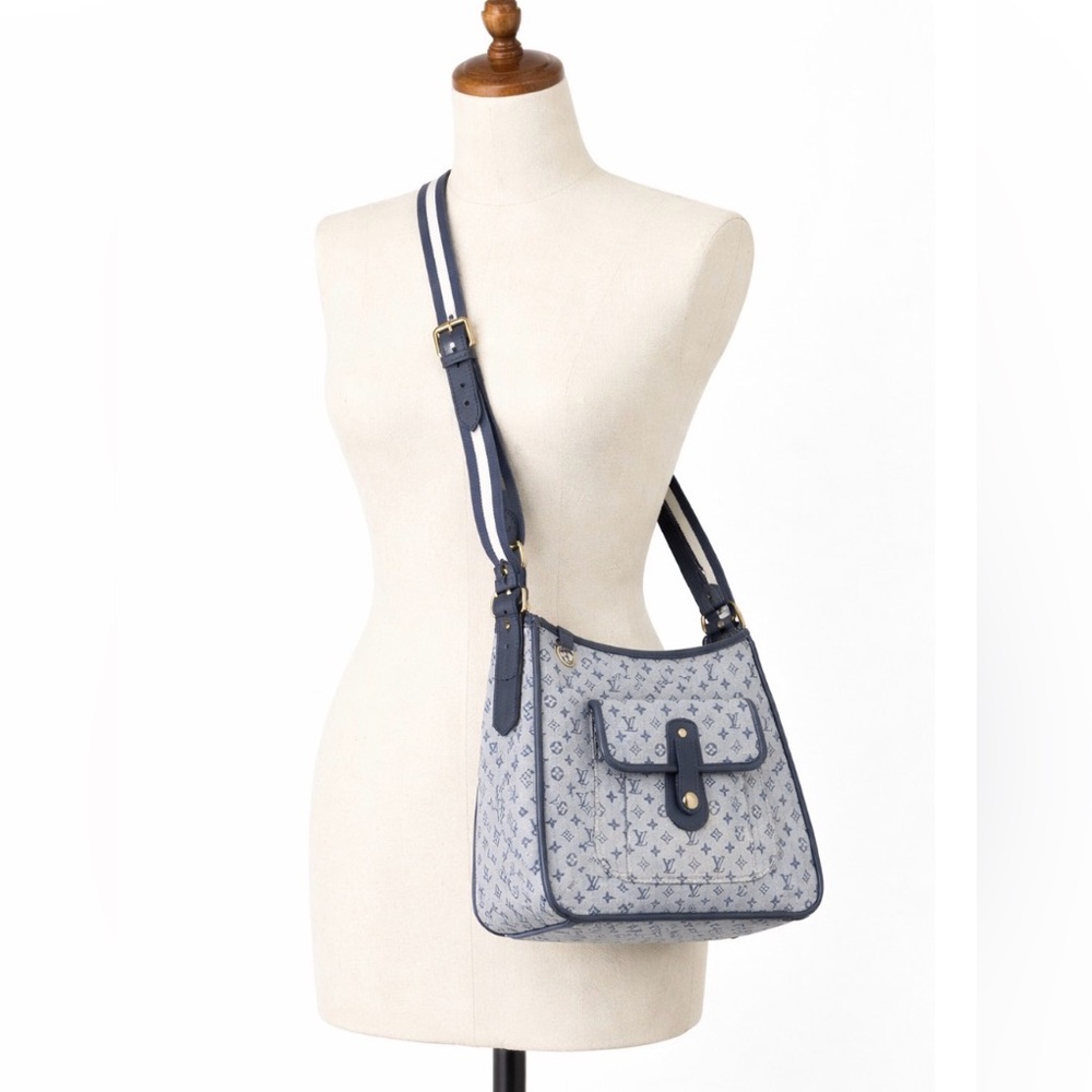 Rare Louis Vuitton Blue Mary Kate Besace Crossbody Handbag